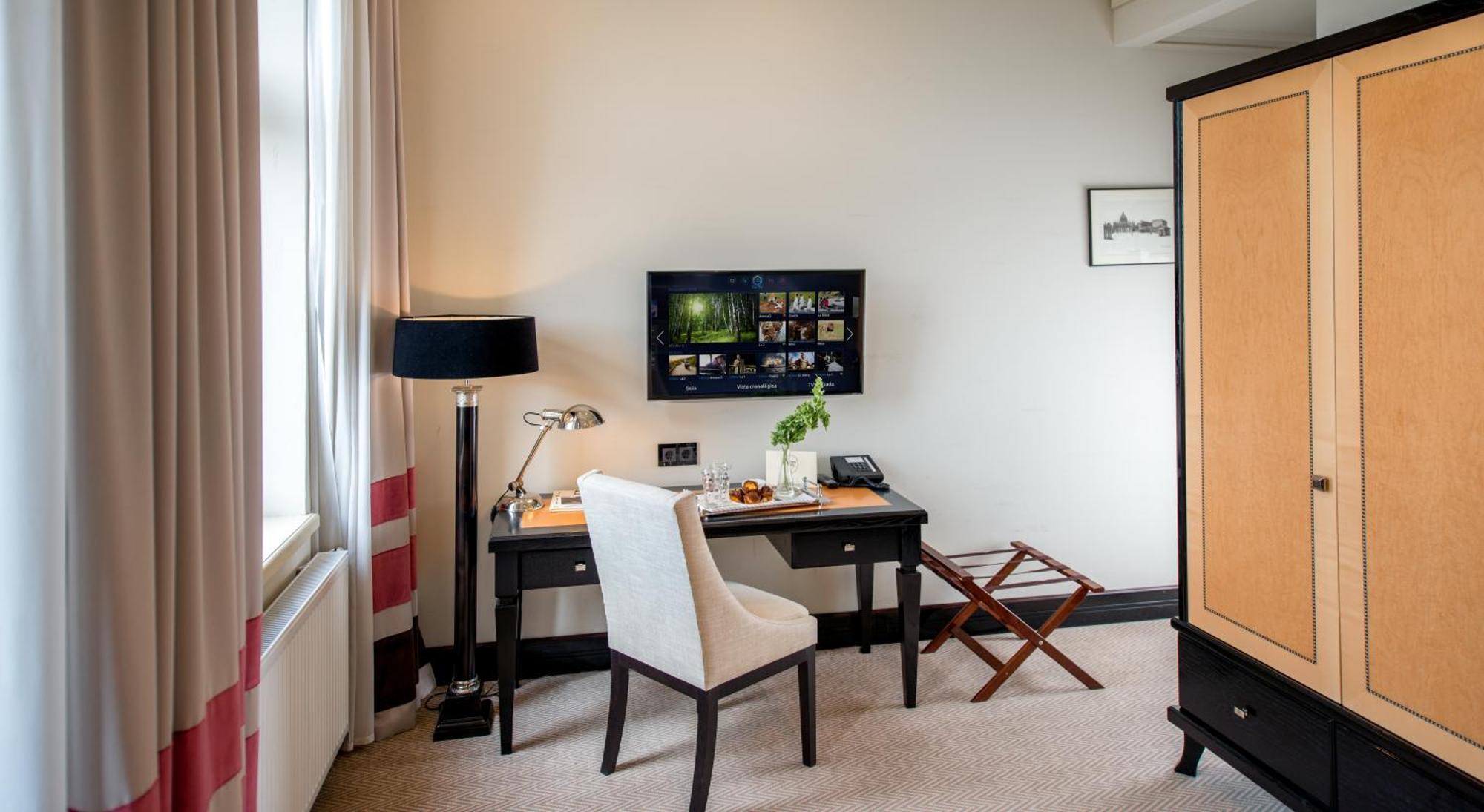 Astoria Hotel Lviv Ngoại thất bức ảnh