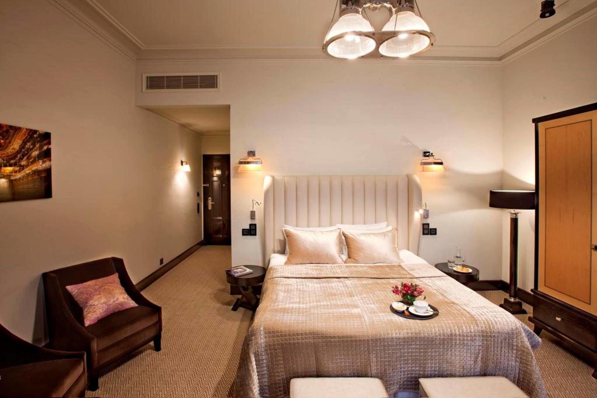 Astoria Hotel Lviv Ngoại thất bức ảnh